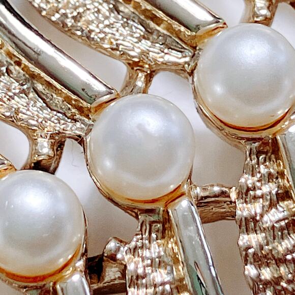 VTG Signed Kramer Mid Century Bracelet Gold Tone Faux Pearl Link Old Hollywood - Picture 10 of 16